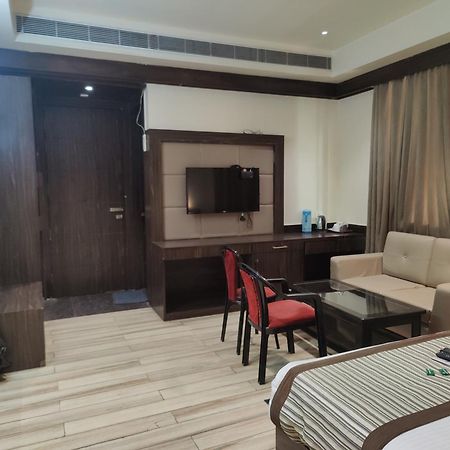 Hotel Sanjay Galaxy,Kanpur Luaran gambar
